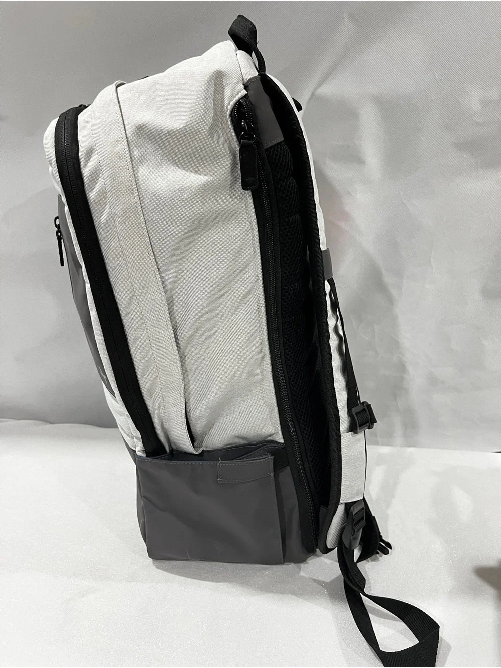 Tavik preowned gray